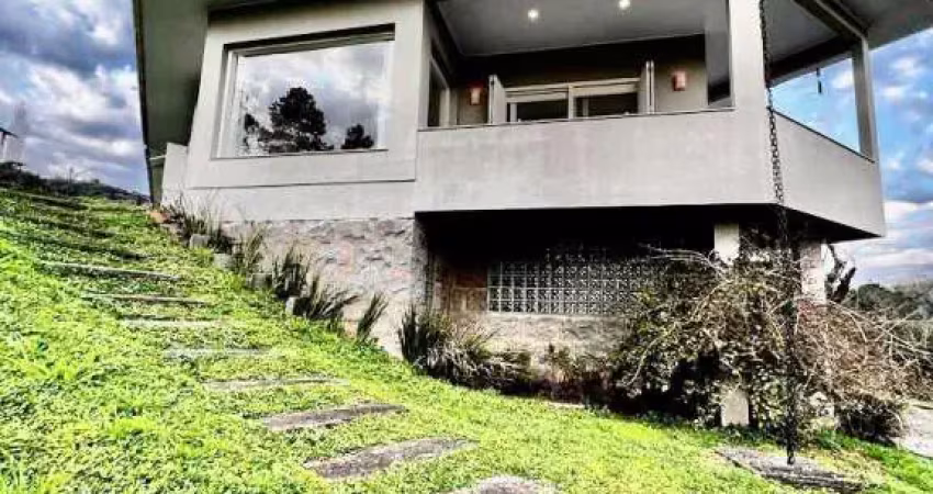 Casa para venda - 320m², 3 dormitórios, sendo 3 suites, 5 vagas - linha 40