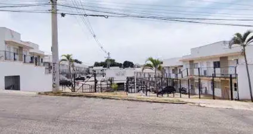 Apartamento 02 dormitórios - Lopes de Oliveira em Sorocaba