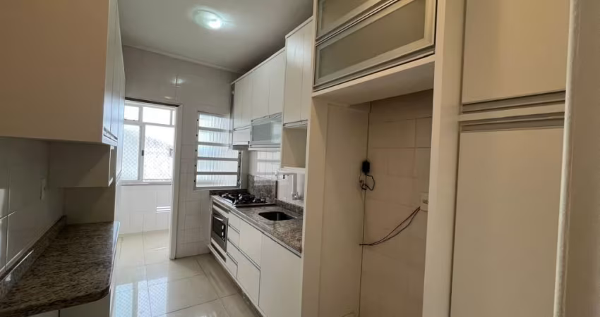 APARTAMENTO SEMIMOBILIADO COM 3 QUARTOS E SACADA NO ESTREITO FLORIANÓPOLIS