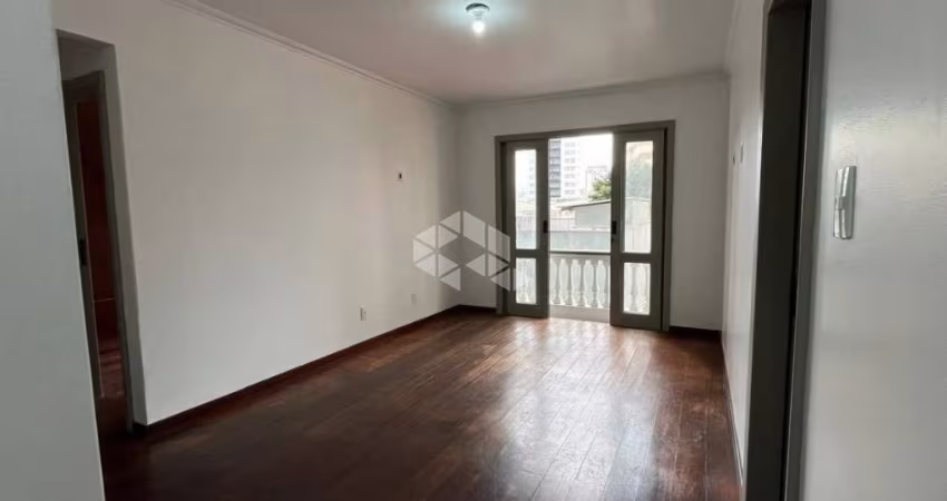 APARTAMENTO DE 2 QUARTOS NO CENTRO EM FLORIANÓPOLIS/SC