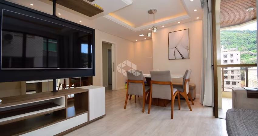 APARTAMENTO À VENDA NO CENTRO DE FLORIANÓPOLIS COM 3 QUARTOS SENDO 1 SUÍTE