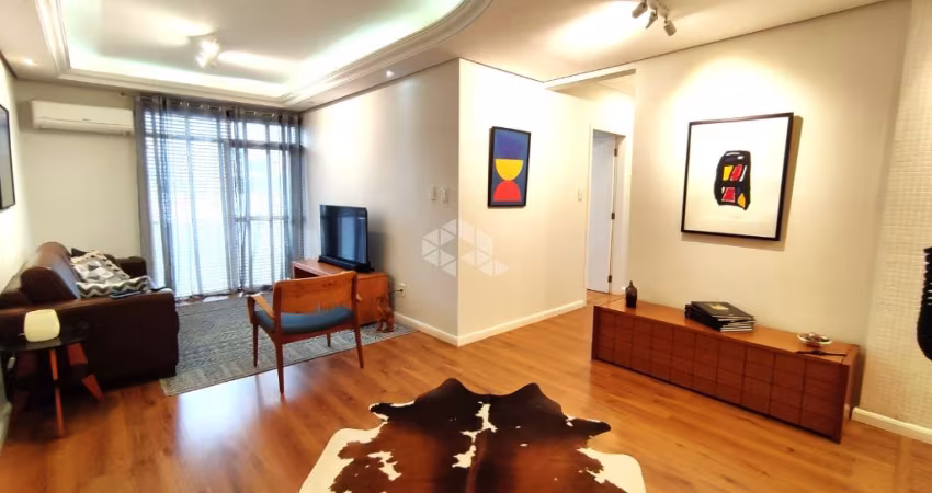 APARTAMENTO SEMIMOBILIADO COM 3 QUARTOS  SENDO 1 SUÍTE CLOSET E 1 VAGA NO CENTRO DE FLORIANÓPOLIS