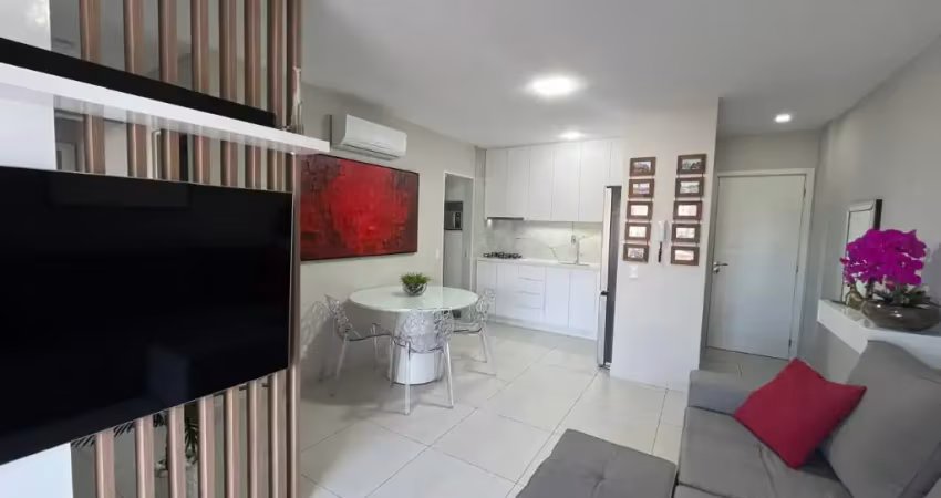 APARTAMENTO SEMIMOBILIADO COM VISTA PANORÂMICA NA AGRONÔMICA COM 3 QUARTOS SENDO 1 SUÍTE E 1 VAGA DE GARAGEM