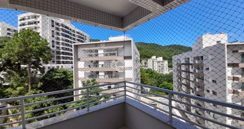 APARTAMENTO AMPLO COM 3 QUARTOS SENDO 1 SUÍTE 2 VAGAS DE GARAGEM E SACADA COM CHURRASQUEIRA NO ITACORUBI