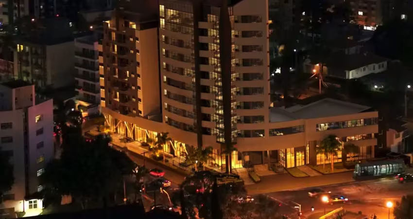 Cobertura com 3 quartos à venda na Rua Comendador Macedo, 630, Centro, Curitiba