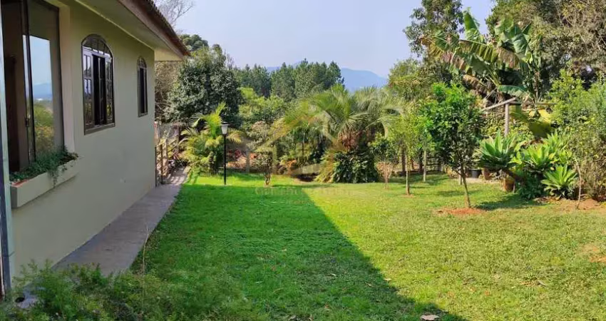 Casa de alto padrão dentro do bosque merhy, quatro barras