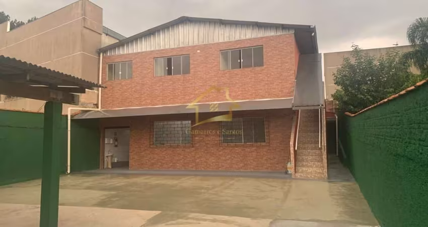 EXCELENTE BARRACÃO PARA LOCAÇÃO NO BAIRRO  CANGUIRI COLOMBO