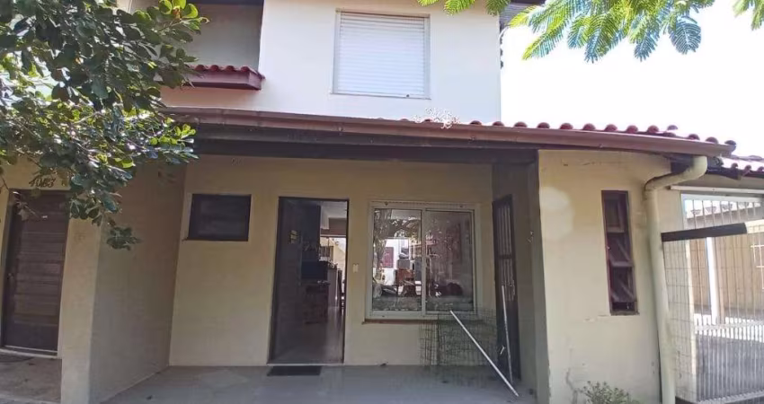 Casa 04 Dorm à venda no Bairro CAPÃO NOVO com 110 m² de área privativa - 1 vaga de garagem