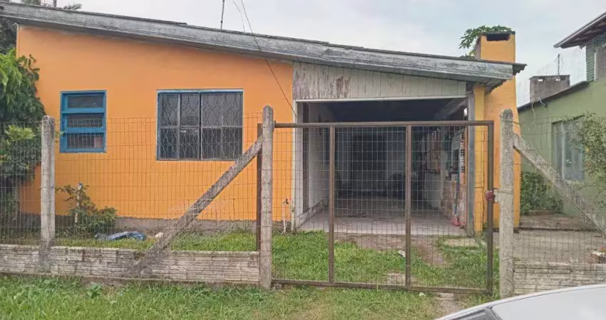 Casa 02 dorm à venda no bairro capão novo - 2 vagas de garagem