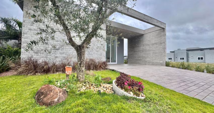 Casa 03 Dorm à venda no Bairro ARROIO TEIXEIRA com 136 m² de área privativa - 2 vagas de garagem