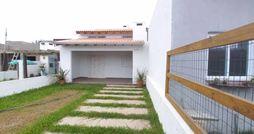 Casa 02 Dorm à venda no Bairro CAPÃO NOVO com 78 m² de área privativa - 2 vagas de garagem