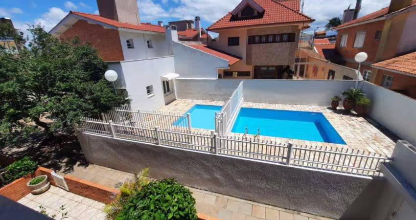 Sobrado 03 Dorm à venda no Bairro CAPÃO NOVO com 95 m² de área privativa - 2 vagas de garagem