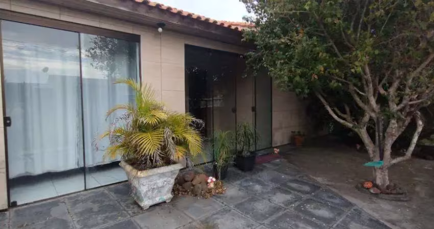 Casa 03 dorm à venda no bairro capão novo com 180 m² de área privativa - 2 vagas de garagem