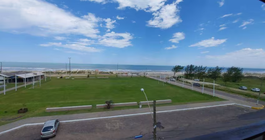 Apartamento 02 Dorm à venda no Bairro CAPÃO NOVO com 68 m² de área privativa - 2 vagas de garagem