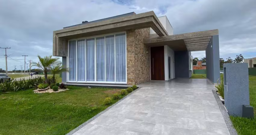 Casa 04 dorm à venda no bairro arroio teixeira com 165 m² de área privativa - 2 vagas de garagem