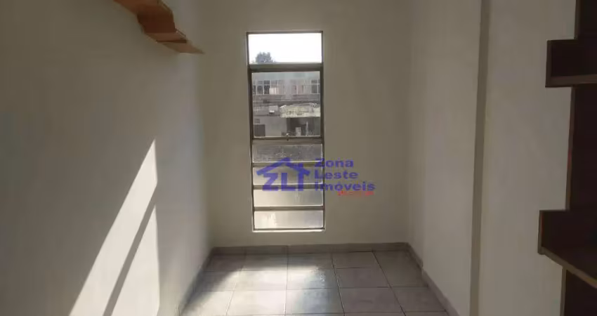 Apartamento com 2 dormitorios e vaga de garagem