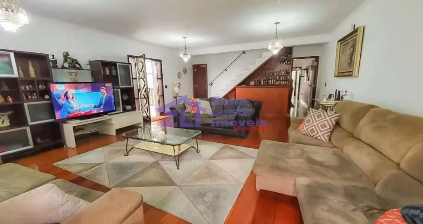 Casa a venda na vila formosa com 400m², 5 quartos, sendo 3 suítes e 4 vagas.