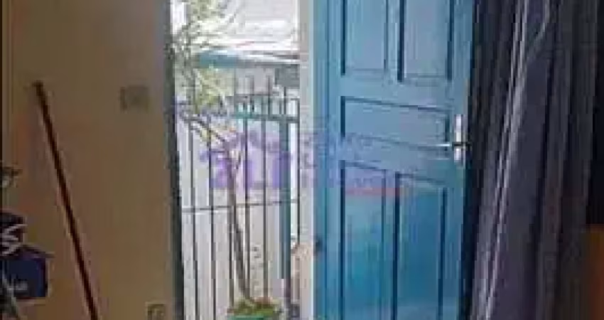 Casa com 2 quartos para alugar na Rua Gelásio Pimenta, 360, Vila Antonina, São Paulo