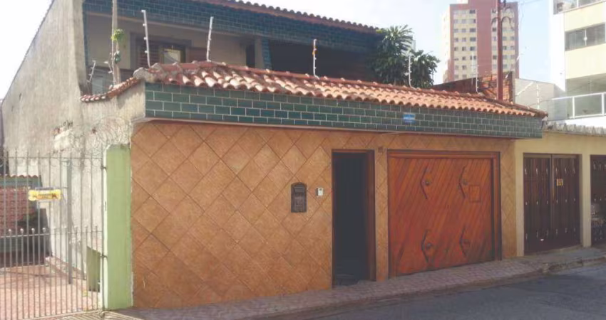 Casa com 4 dormitórios à venda