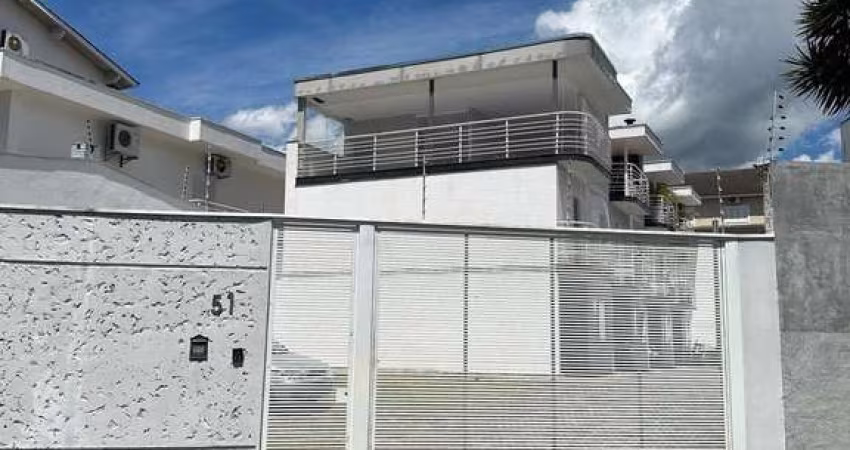 Sobrado para venda com 3 dormitórios no Condomínio Villagio Málaga Vila Oliveira