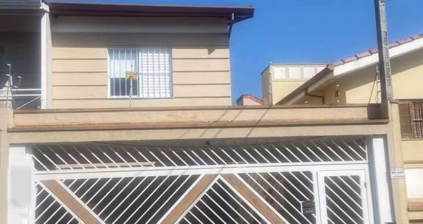 Sobrado para venda com 3 dormitórios no Parque Santana em Mogi das Cruzes.