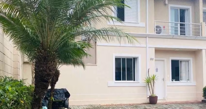 Sobrado para venda com 3 dormitórios no Condomínio Village Meliá Vila Oliveira.