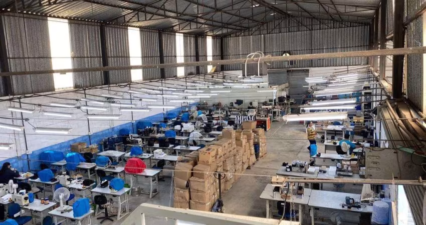 Área comercial para venda com 750m² em Guararema.
