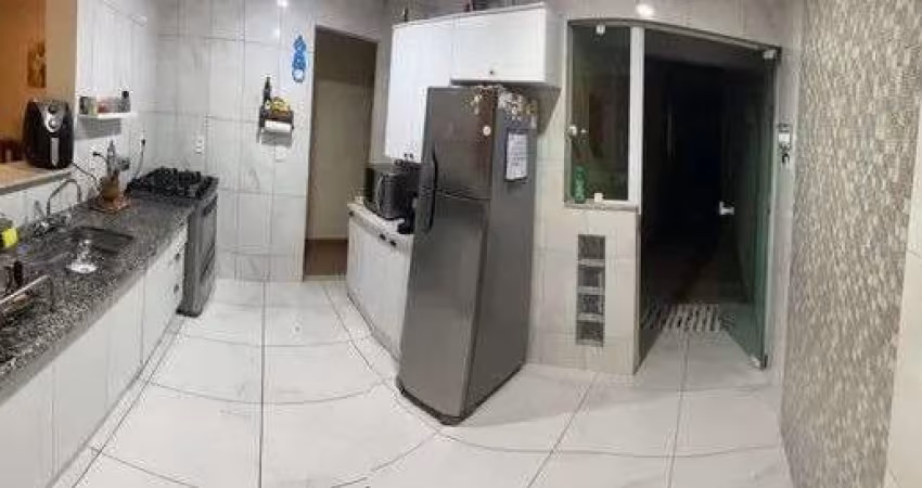 Sobrado para venda com 3 dormitórios no Jardim Esperança em Mogi das Cruzes