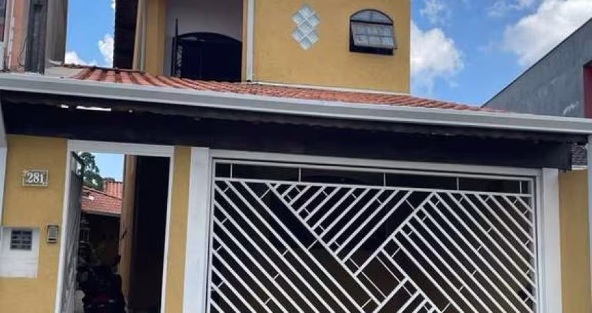 Sobrado novo à venda com 3 dormitórios no residencial Colinas em César de Souza