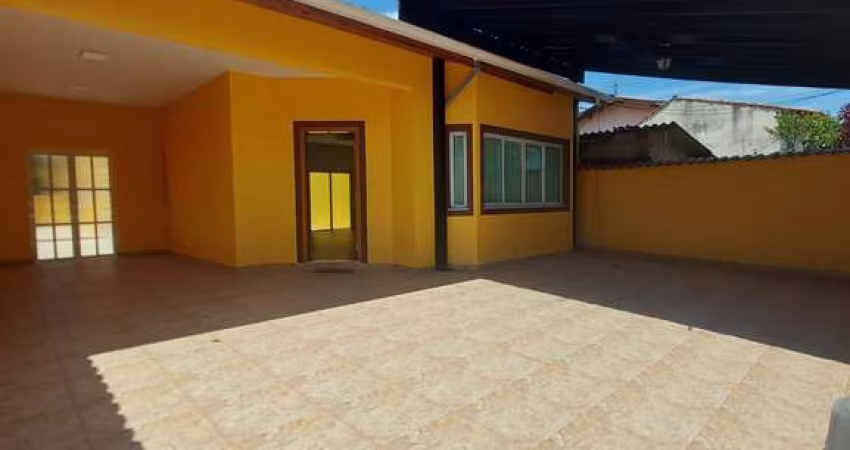 Casa térrea com 4 suítes e terreno de 700m² para venda na Vila Suissa.