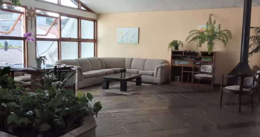 Casa para venda 4 dormitórios com piscina 453 m² na Vila Oliveira em Mogi