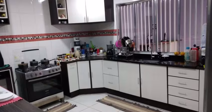 Sobrado para venda com 3 suítes no Villa Di Cesar em César de Souza
