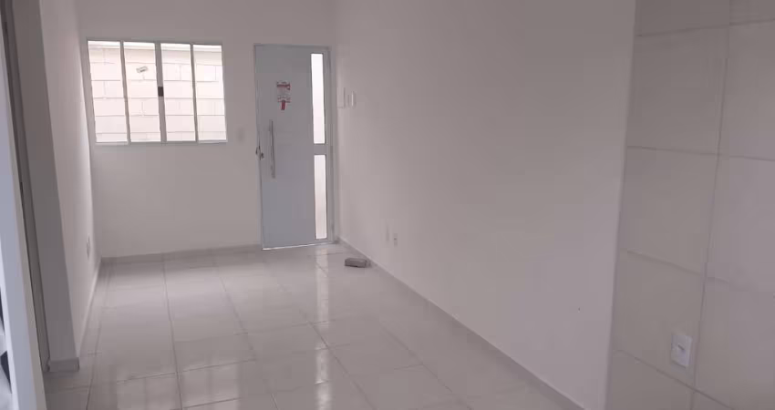 Casa térrea para venda com 2 dormitórios em Világio no Botujuru em Mogi.
