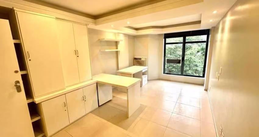 Sala comercial com 1 sala para alugar na Avenida Olegário Maciel, Barra da Tijuca, Rio de Janeiro