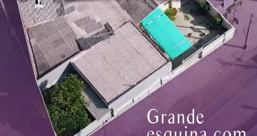 Oportunidade com área de grande esquina em Ponta Negra