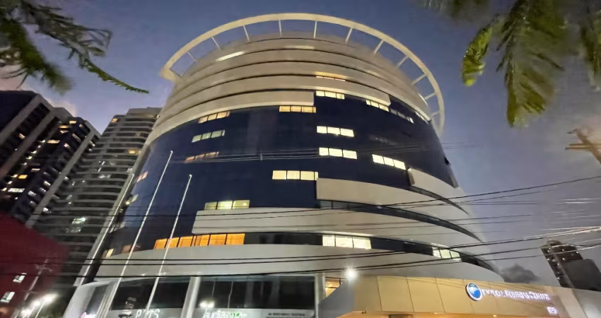 Sala comercial no melhor do Tirol