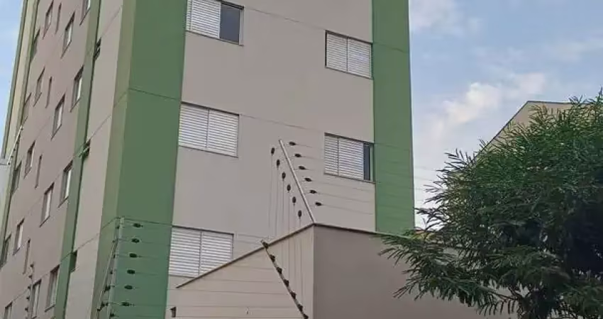Apartamento, 01 quarto, 01 garagem, elevador, próximo padaria pandor