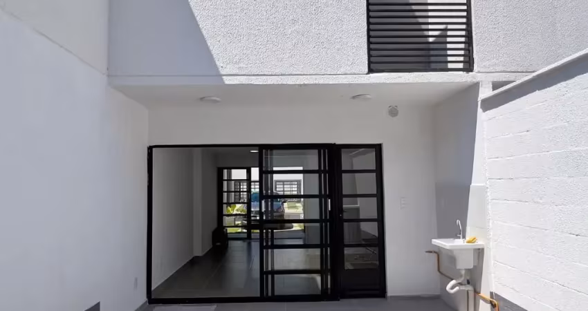 Linda casa  duplex na região da ponta negra - oportunidade de sair do aluguel