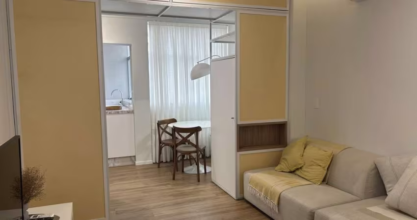 Apartamento para Venda em Florianópolis, Centro, 1 dormitório, 1 banheiro