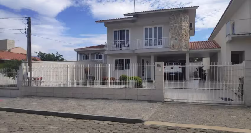 Casa para venda em palhoça, centro, 3 dormitórios, 1 suíte, 3 banheiros, 2 vagas
