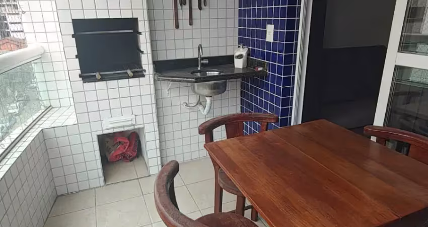 Lindo apartamento na guilhermina com churrasqueira a carvão