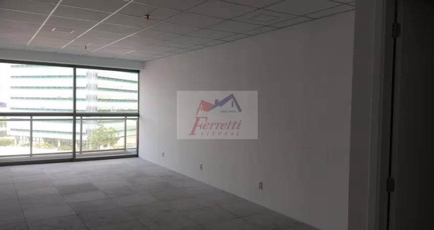 Sala comercial com 42 m² pronta para trabalhar