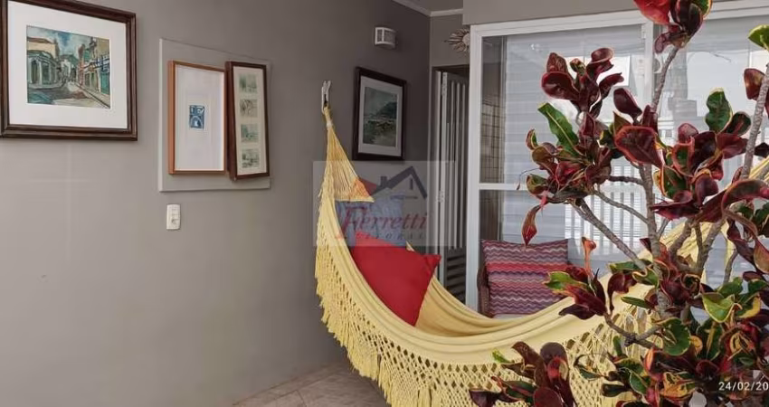 Casa Sobrado com 2 dormitórios em Ponta da Praia, Santos/SP