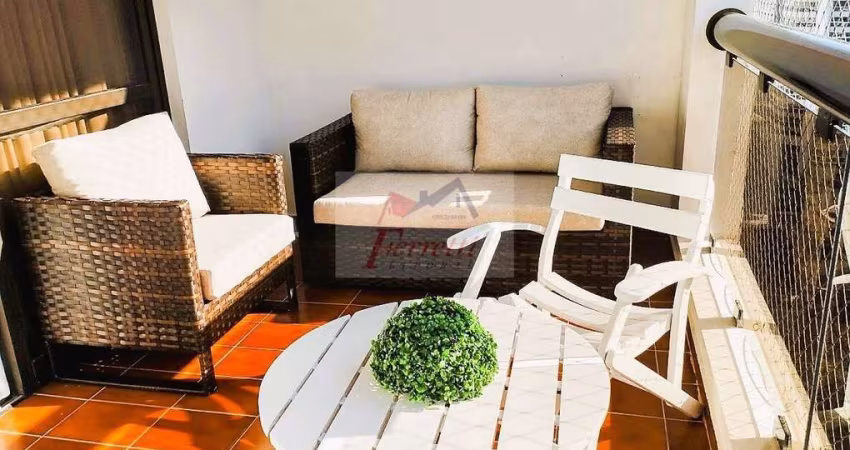 Apartamento com 1 dormitório à  150 metros da praia de Pitangueiras, Guarujá SP