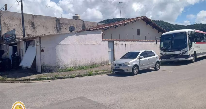 Casa de esquina de 02 dormitórios -Balneário Jussara-Mongaguá