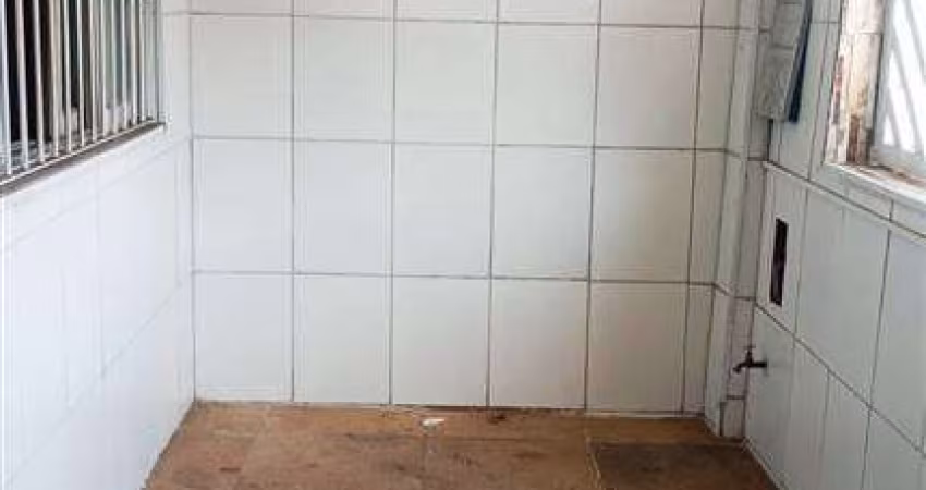 Casa Geminada de 02 dormitórios sendo 01 súite-Tupi-Praia Grande-Permuta por Kitnet próximo do mar