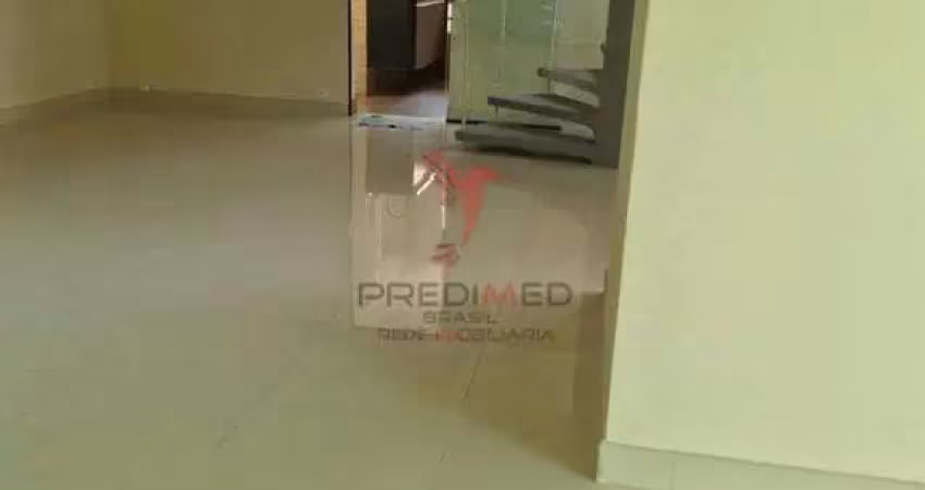 CA-2406 - Moderna casa com piscina e três suítes em local nobre
