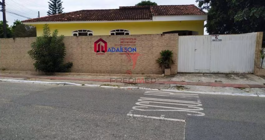 CASA A VENDA DE ESQUINA ÓTIMA LOCALIZAÇÃO NORTE DA ILHA FLORIANÓPOLIS - SC
