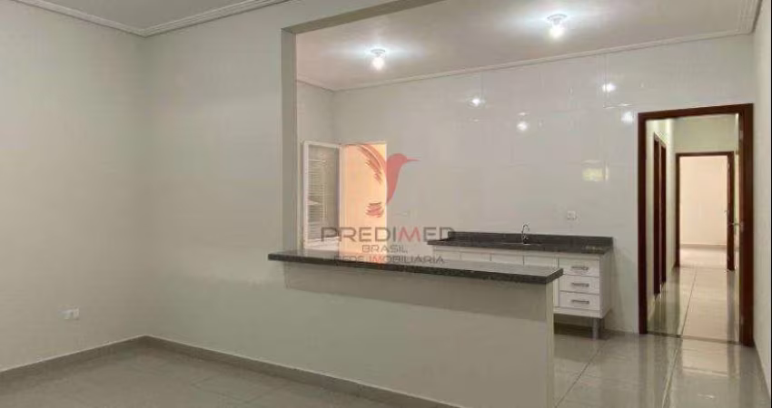 Casa Jardim Sol Nascente II, com suíte