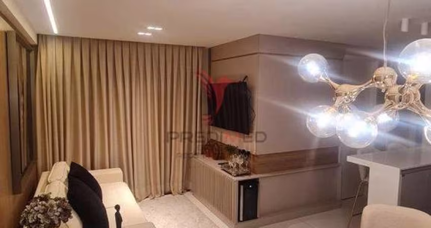 Lindo apartamento perto do mar e da praça
